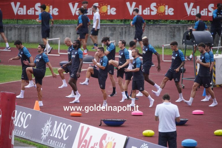 I giovani azzurri lasciano il ritiro del Napoli: restano solo in due