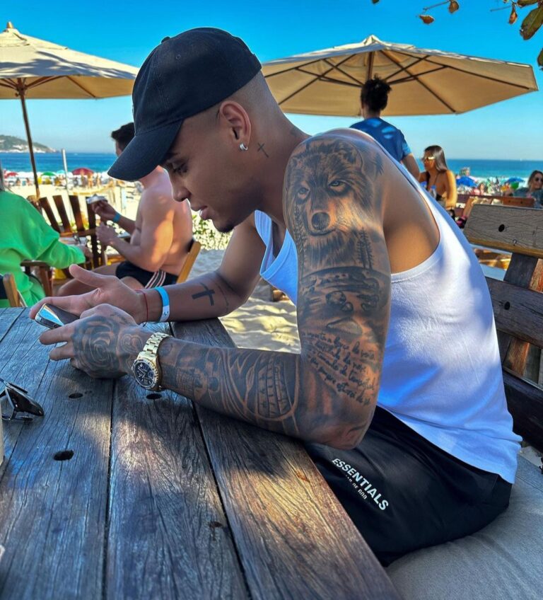 Natan già in contatto sui social con due nuovi compagni