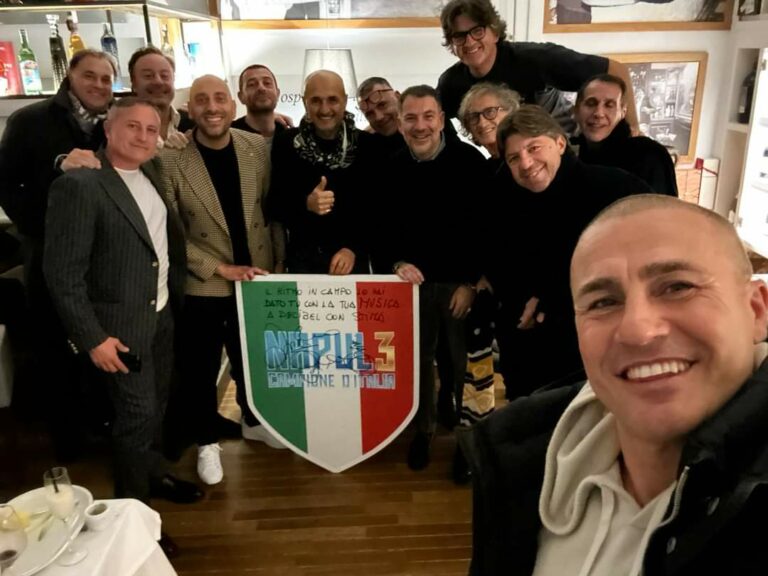 Fotogallery: “Una serata con lo scugnizzo Luciano”