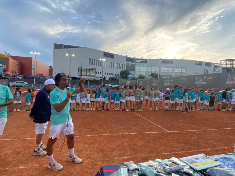 Top School, Accademia Tennis Napoli seconda in Italia