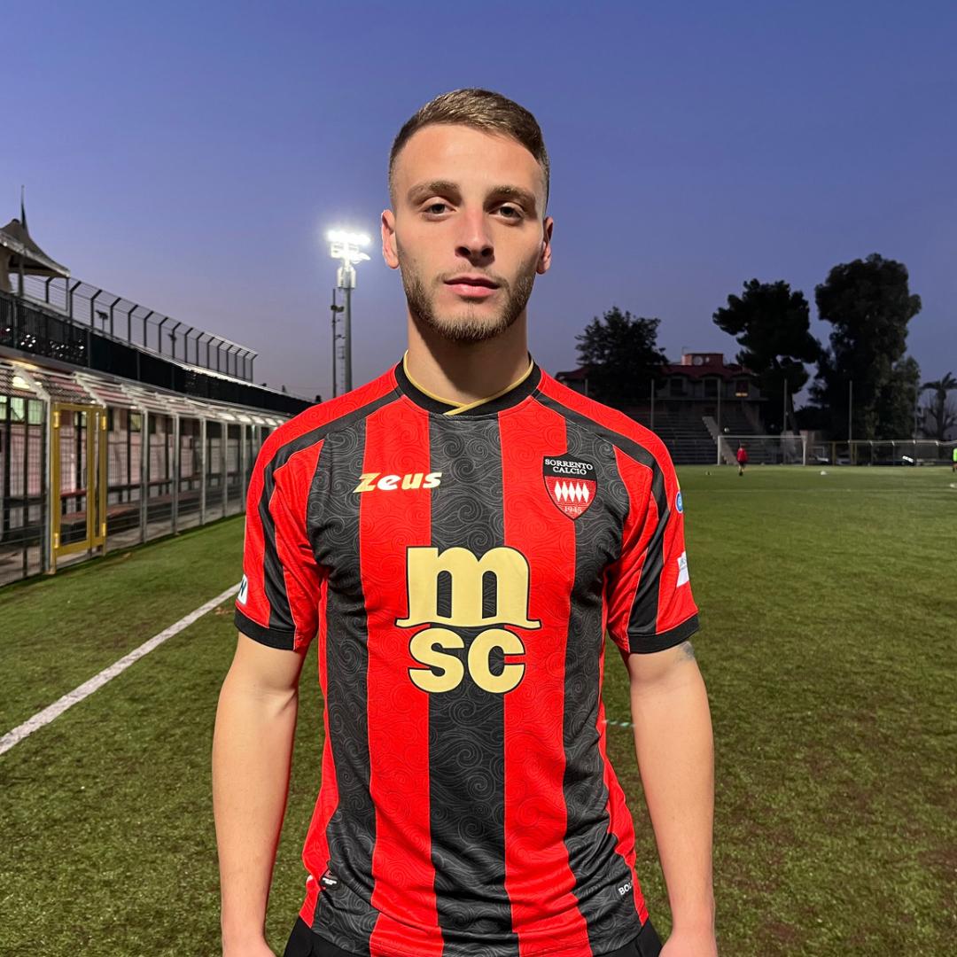 Riccardi, ufficiale al Sorrento Gol del Napoli