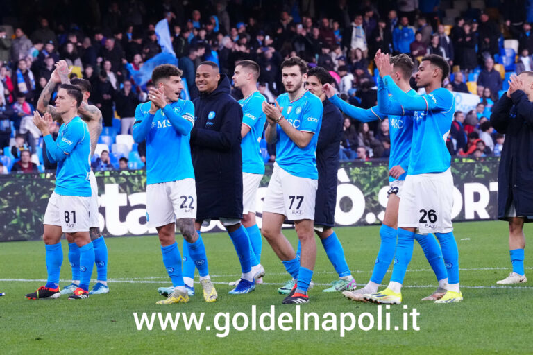 Napoli, 11 punti da situazione di svantaggio: nessuna squadra ne conta di più