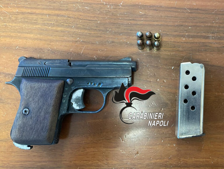 BAGNOLI. Pistola in auto nel post-movida. Carabinieri arrestano 3 persone