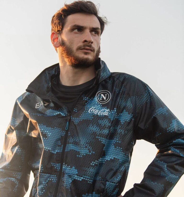 Napoli-Coca Cola, ufficiale una nuova partnership: kit in vendita da oggi