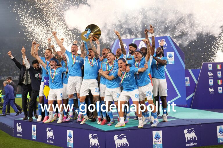 Gramellini: “Ho iniziato a lavorare a Napoli con il primo scudetto, questo è stato strameritato”