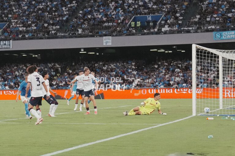 Napoli-Bologna, il Maradona torna a sorridere