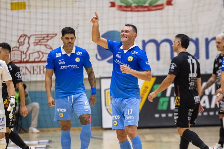 Super Turmena, poi il sigillo di Guitta: il Napoli Futsal cala la cinquina nel derby
